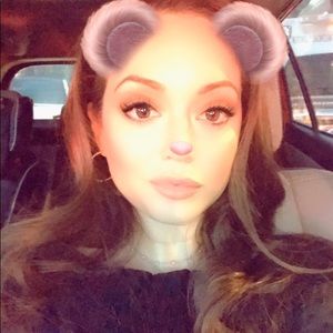 Meet your Posher, Debby